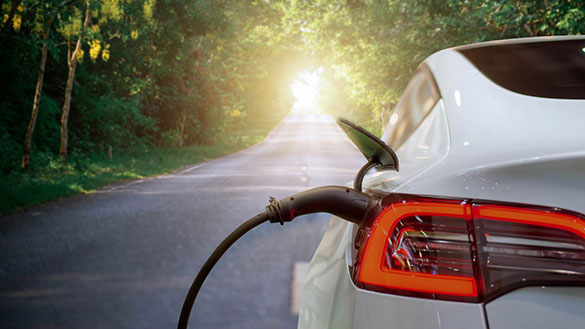 锂电池供应能否跟上强劲的电动汽车需求?